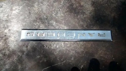 Insignia Ford Ranchero Original (anclajes Rotos) - 10